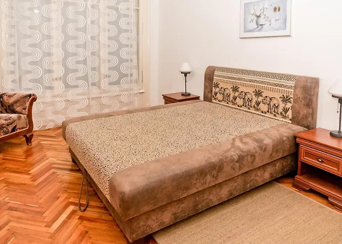 Danubius Grand Astoria