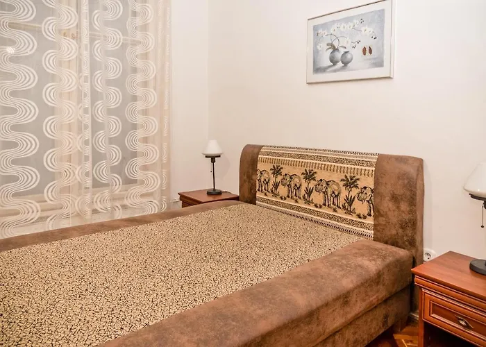 아파트 Danubius Grand Astoria *
