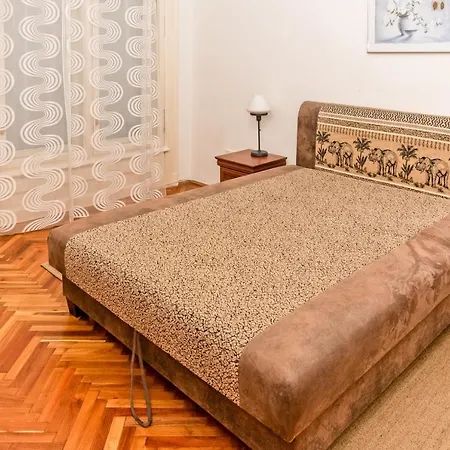公寓 Danubius Grand Astoria *